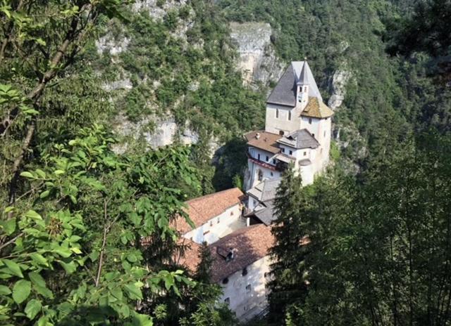 Appartamento Da Romina Con Parcheggio Gratuito Sanzeno Exteriér fotografie