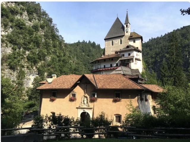 Appartamento Da Romina Con Parcheggio Gratuito Sanzeno Exteriér fotografie